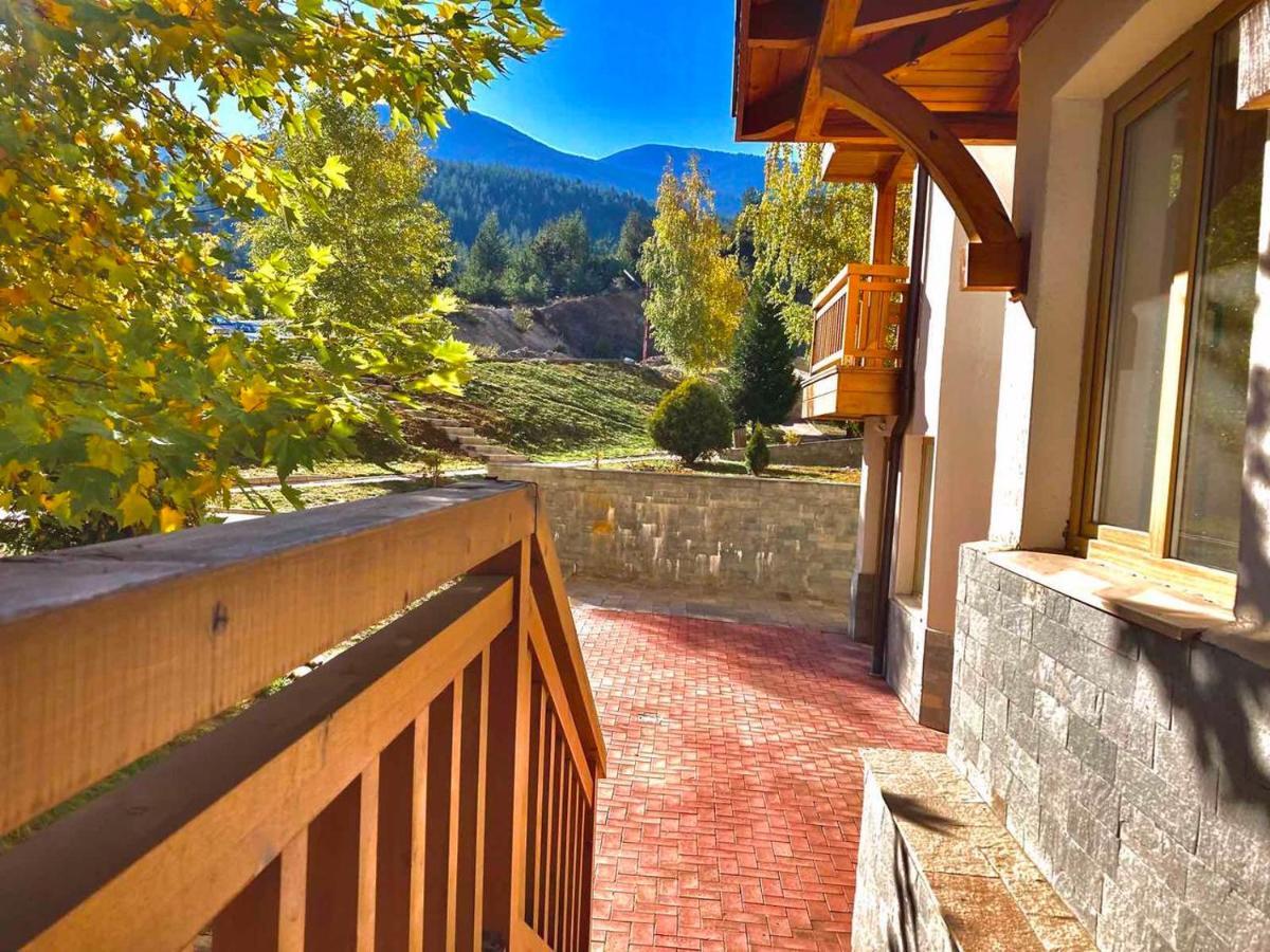 St. John Hill Bansko Apartment Bagian luar foto