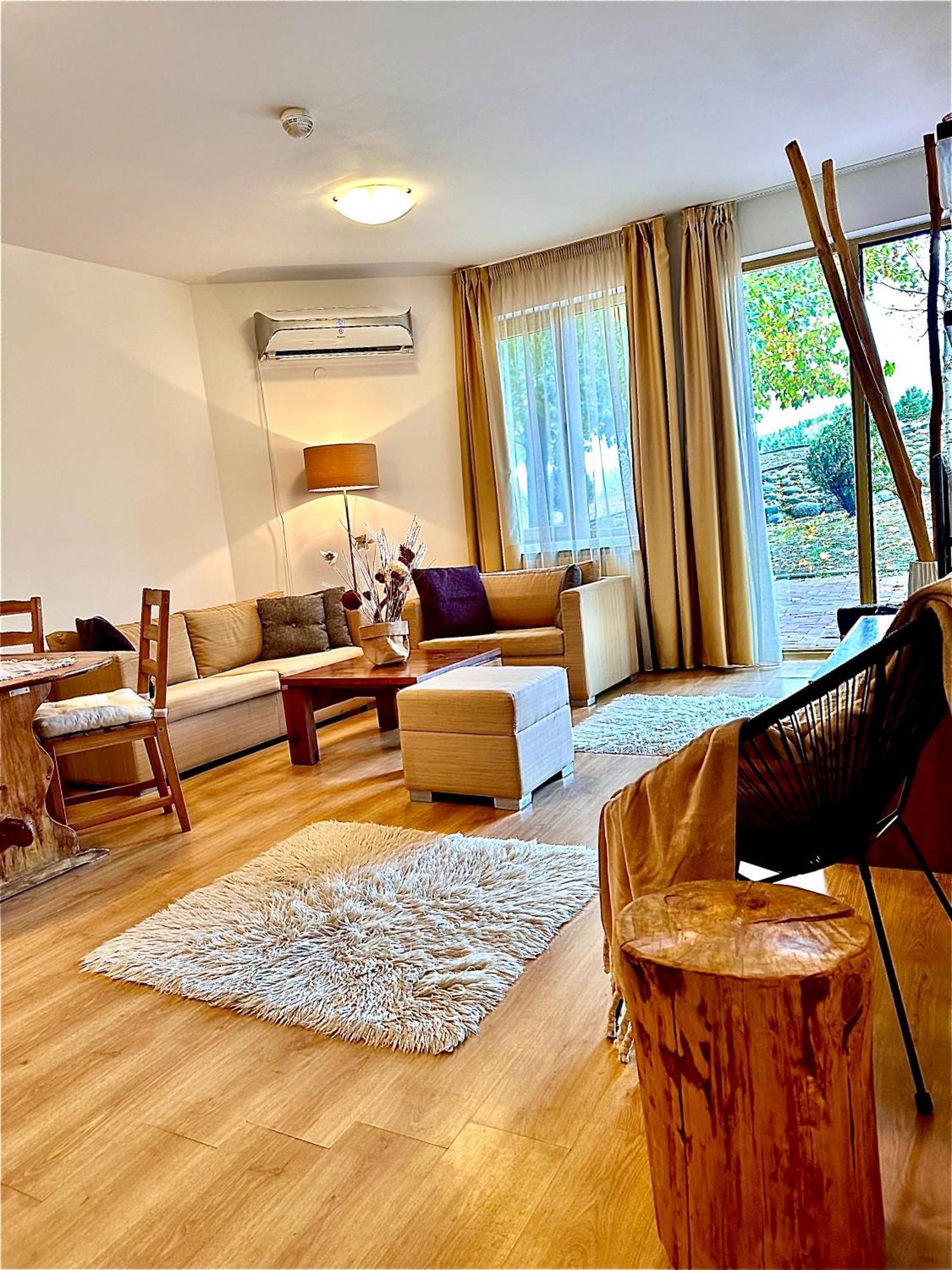 St. John Hill Bansko Apartment Bagian luar foto